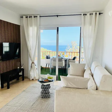 Ocean View Apartment With Heated Pool Near Beach Адехе