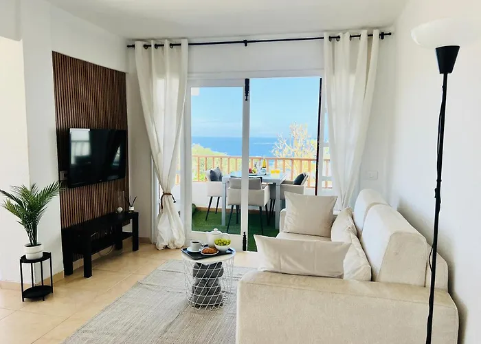Paulmarie Ocean View Near أذيخي